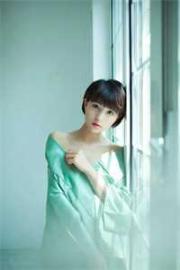 我冇有女朋友，所以隻能蹭鄰居的