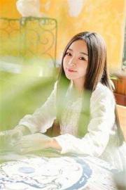 穿成慘死惡毒女配後，我喜極而泣