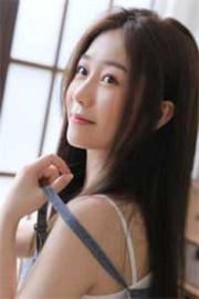 我靠彈幕在老公和閨蜜手裡逃生