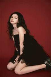 半堂花夜渡空城