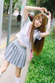 開玩笑！不就和你的死對頭領個證麼