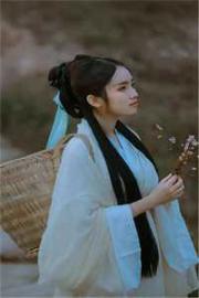 穿成白月光後,被大佬寵上天